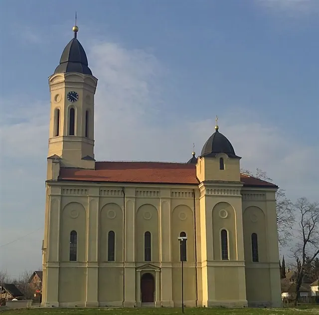 Црква Светих Бесребреника Козме и Дамјана у Азањи